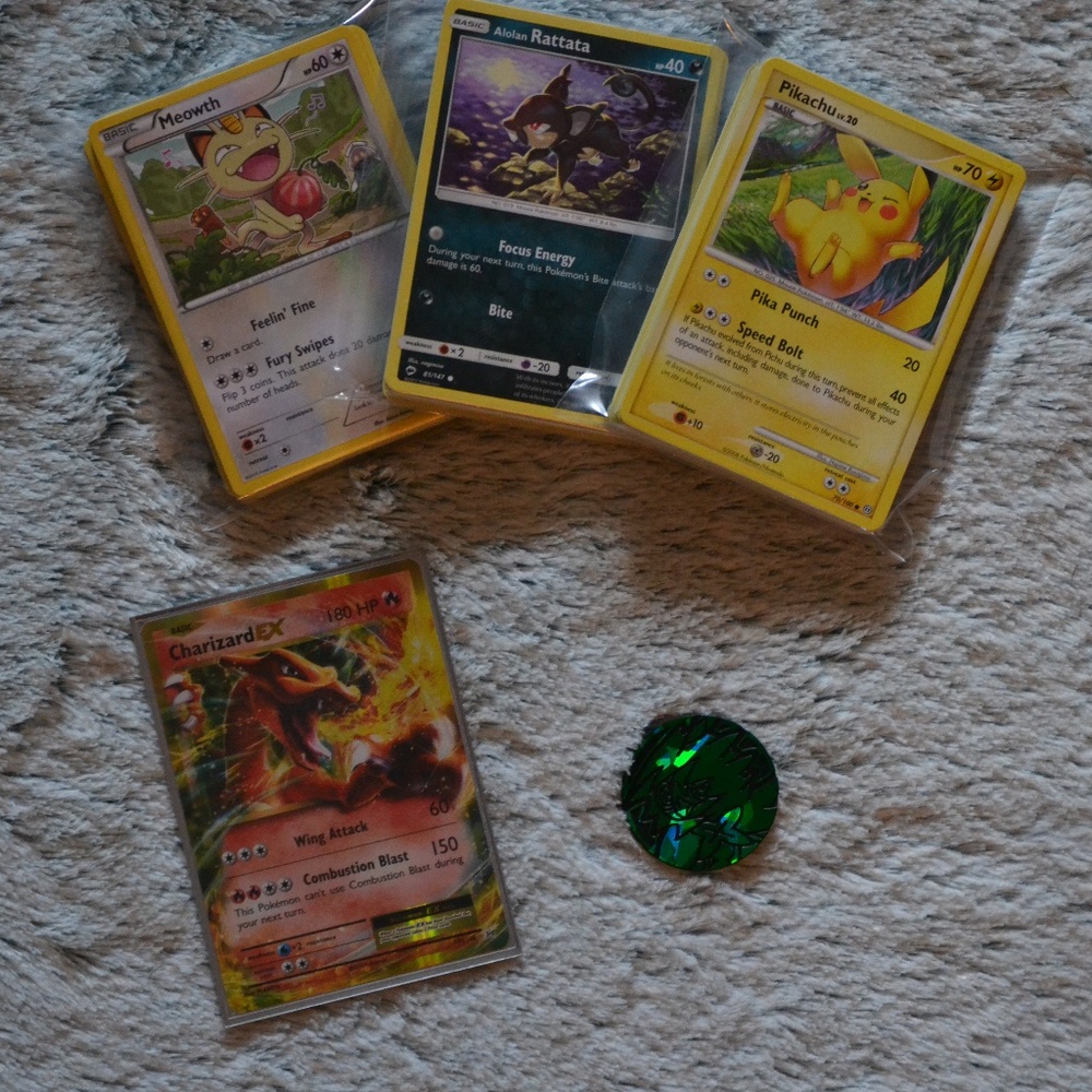 50 Card Pokemon Gift Set Guaranteed 1 Ultra Rare